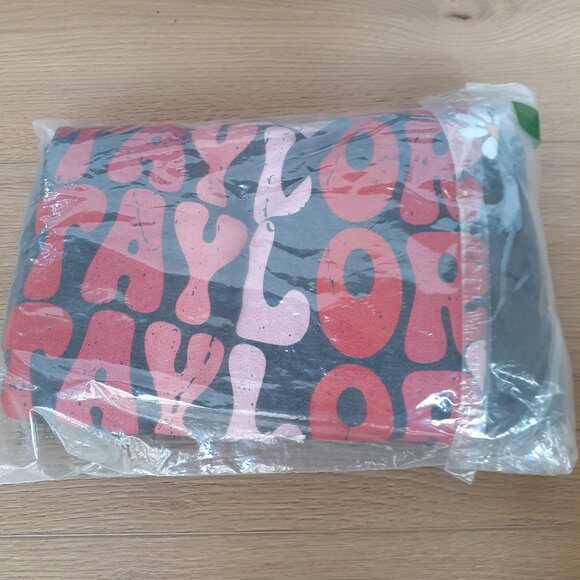 Taylor - Love Floral Design - New Small Dark Heather Gray Sweatshirt - Picture 3 of 5